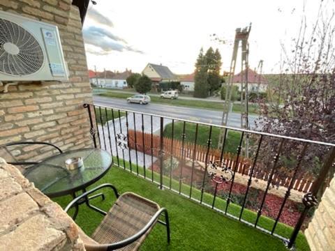 Kukorica Csarda Apartman 2 Balatonujlak Экстерьер фото