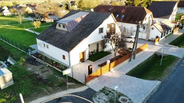 Kukorica Csarda Apartman 2 Balatonujlak Экстерьер фото